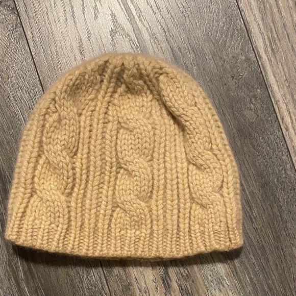 Banana Republic 100%Cashmere Beanie in Tan - Picture 1 of 6